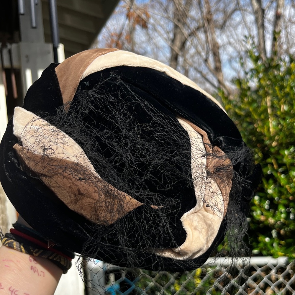Vintage new york Christine original hat with netting
